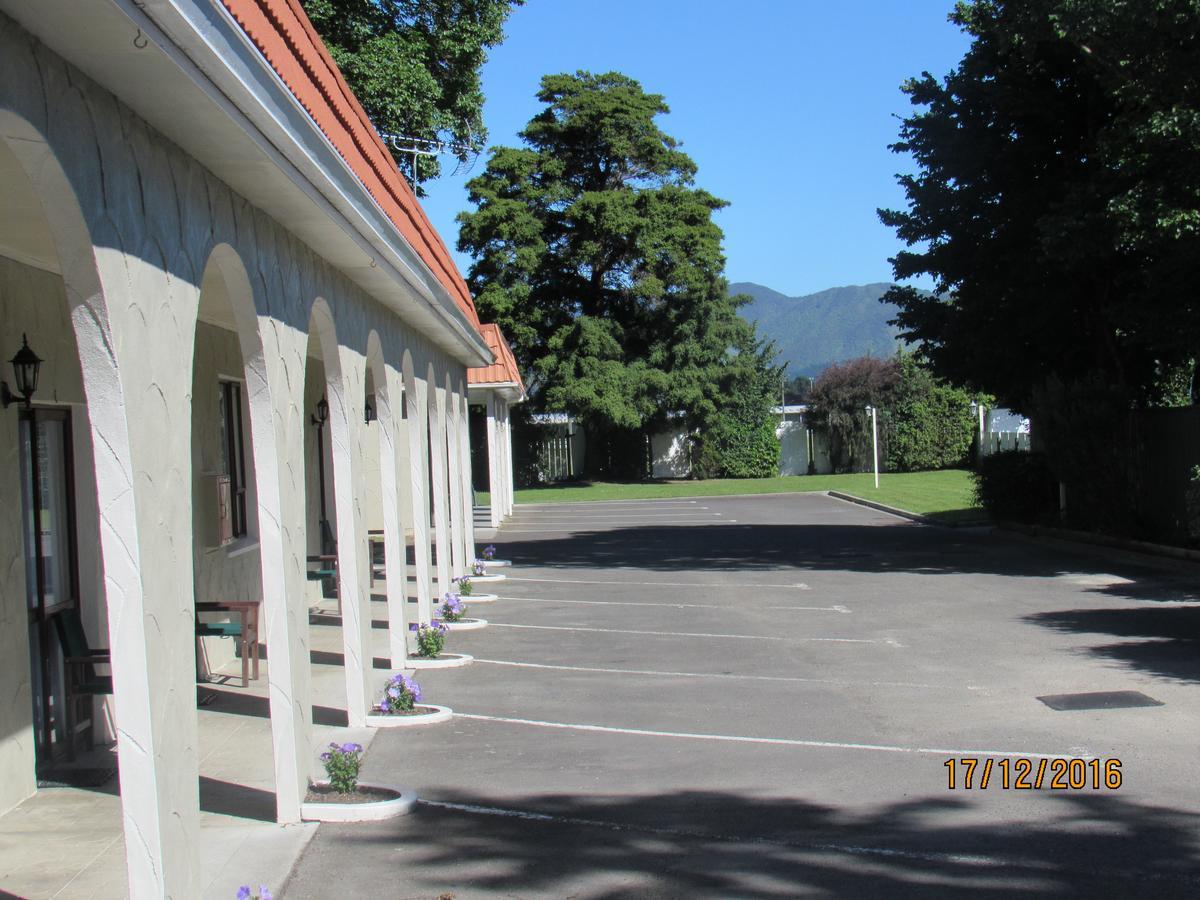 Matador Motel Carterton Bagian luar foto